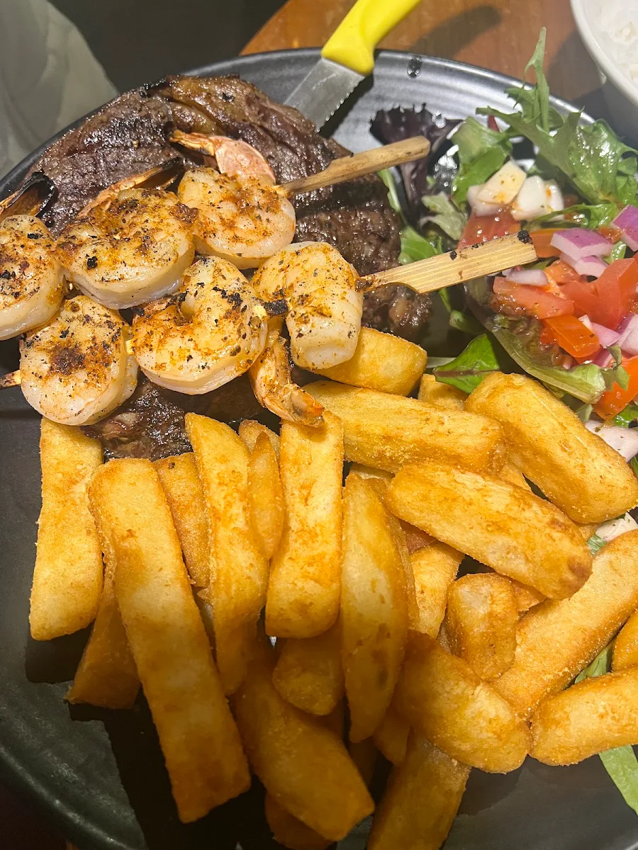 Highlights, Botanical Bar & Grill