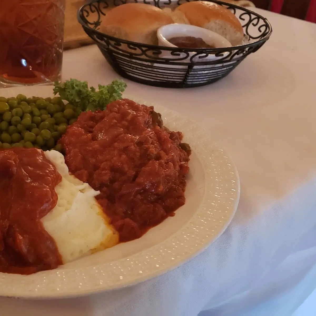 Swiss Steak Mashed Potatoes and Peas