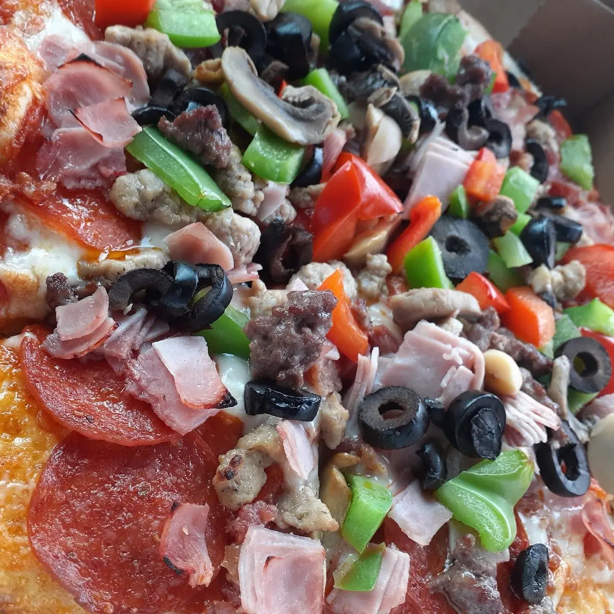 Supreme Pizza
