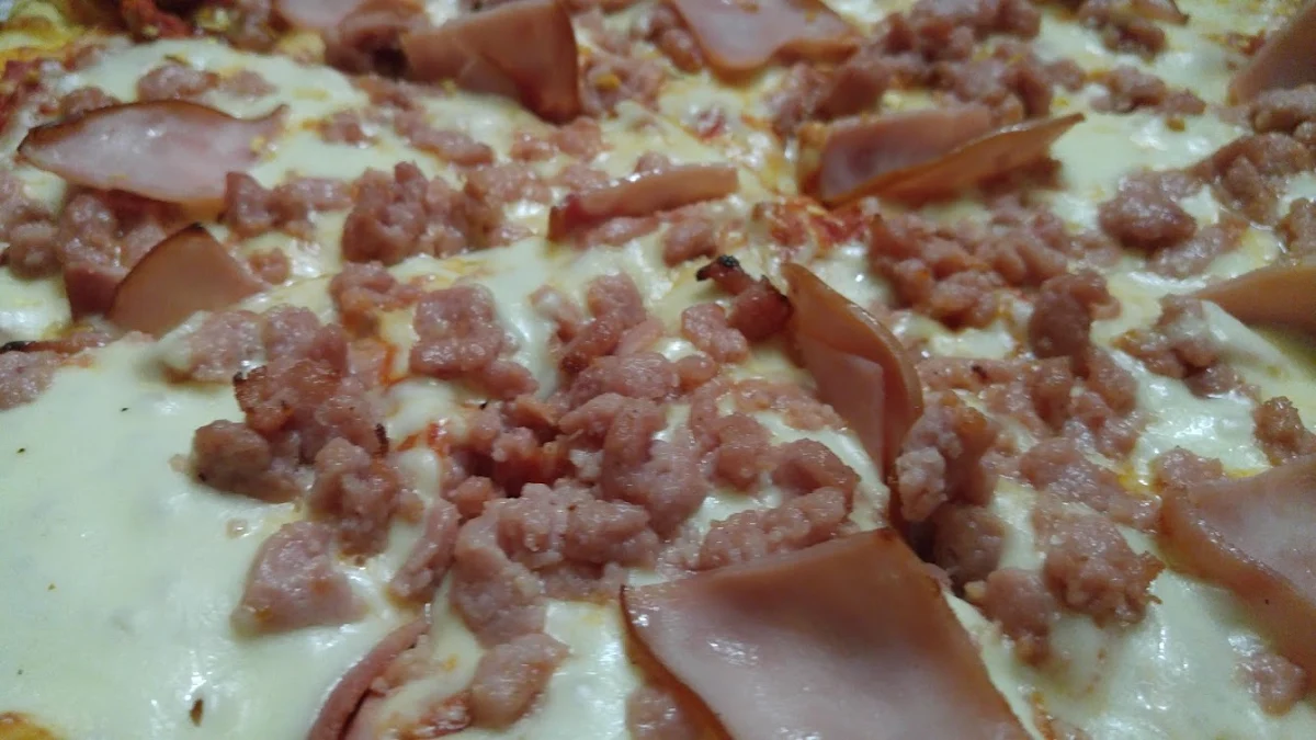 Quattro Pizza Deal, 241 Pizza