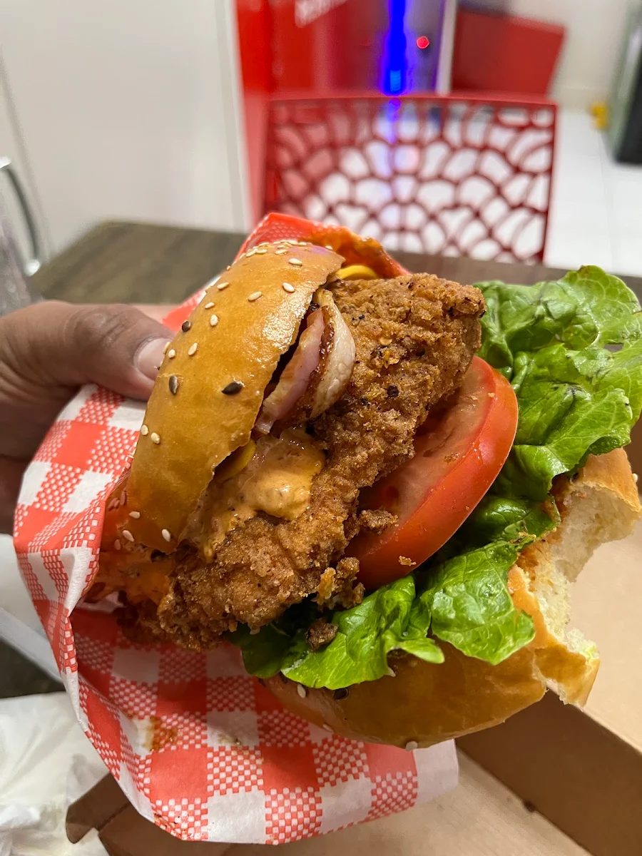 Fried Bird Burger, Cielo Pizza & More
