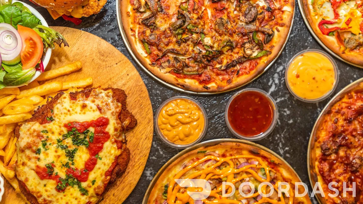 Highlights, Cielo Pizza & More