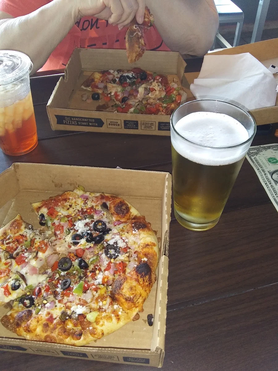 South Flo Personal Pizza