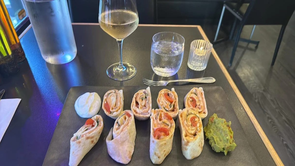Pizza Roulée Saumon Fumé, La Piazzetta Saint-Jean