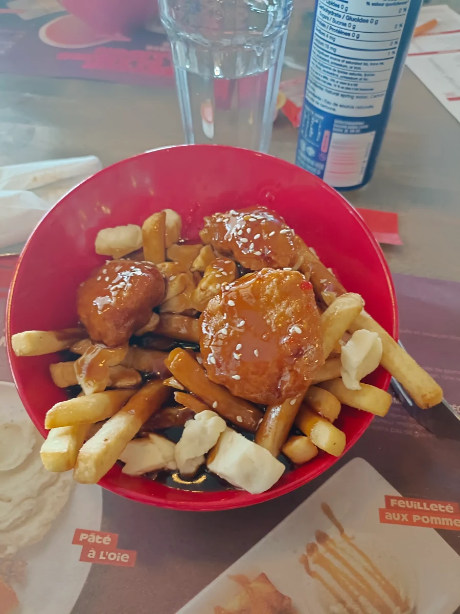 Poutine Général Tao, Restaurant Normandin Montmagny