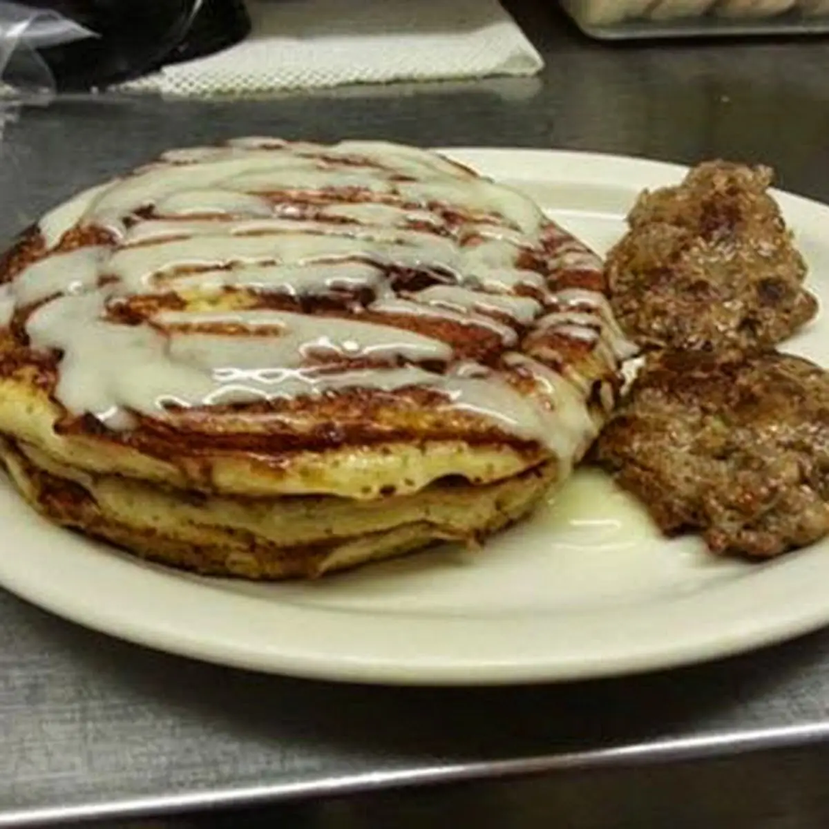Glazed Cinnamon Roll Pancakes