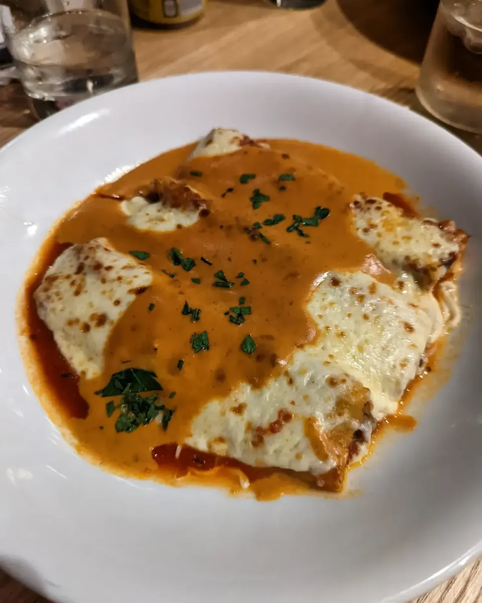 Manicotti, Amici