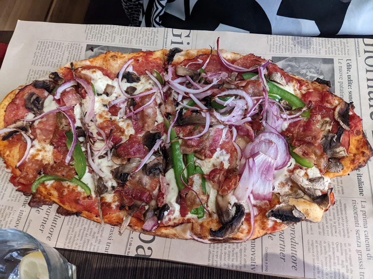 Duetto Pizza Canard Duetto Smoked Duck Pizza, Pacini Vaudreuil-Dorion