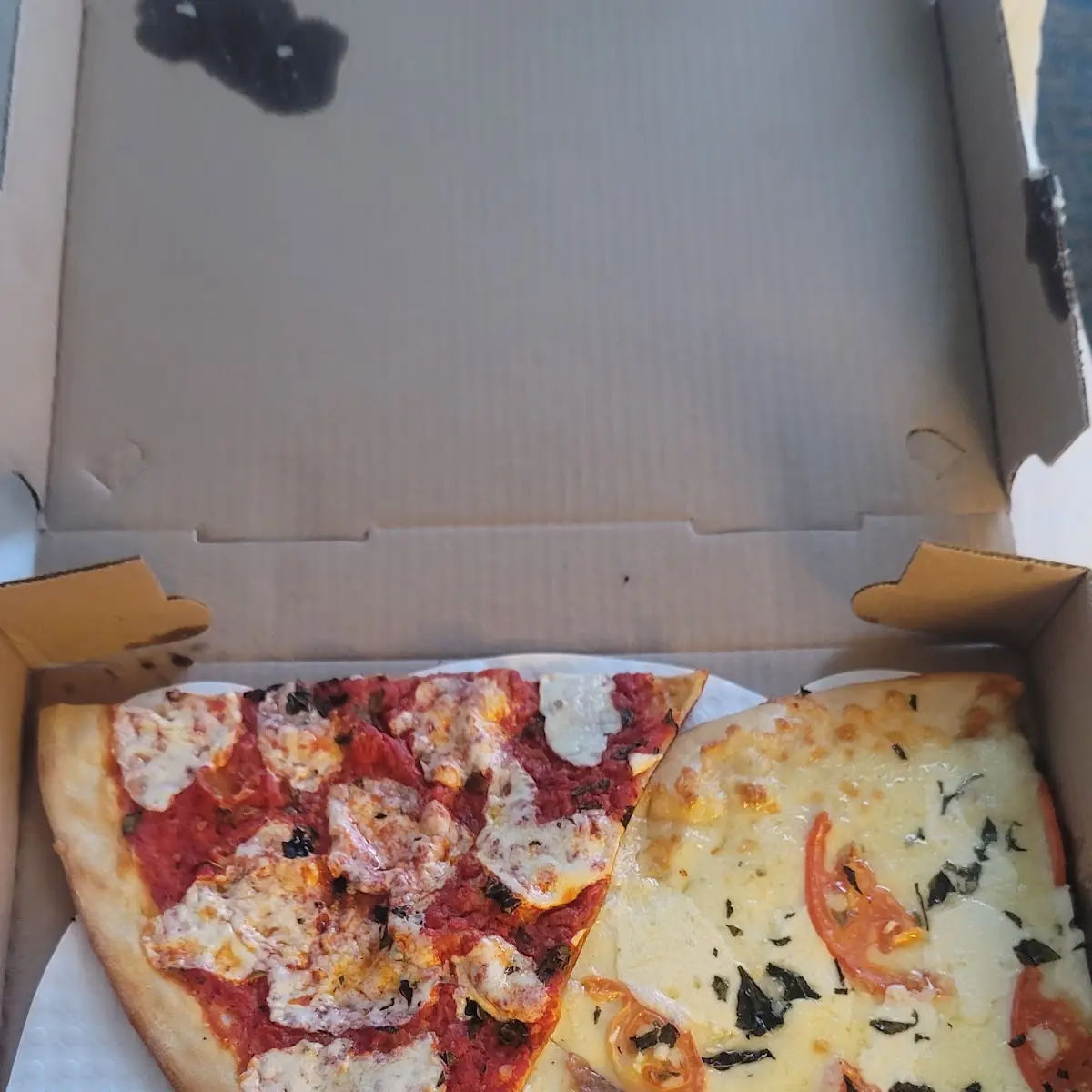 White Pizza - Alfredo Pizza