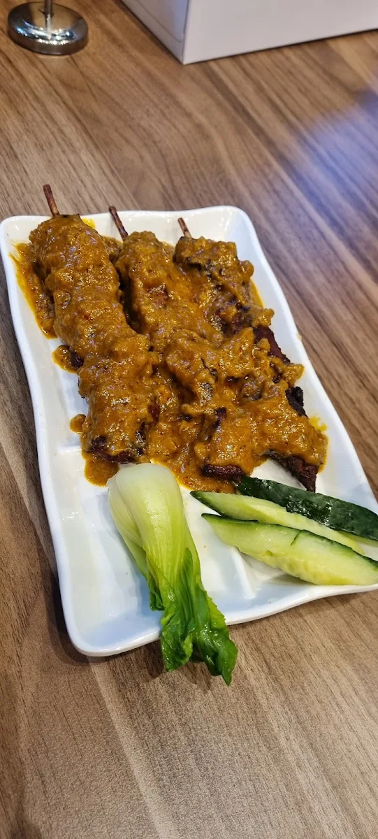 Satay Chicken with Peanut Sauce