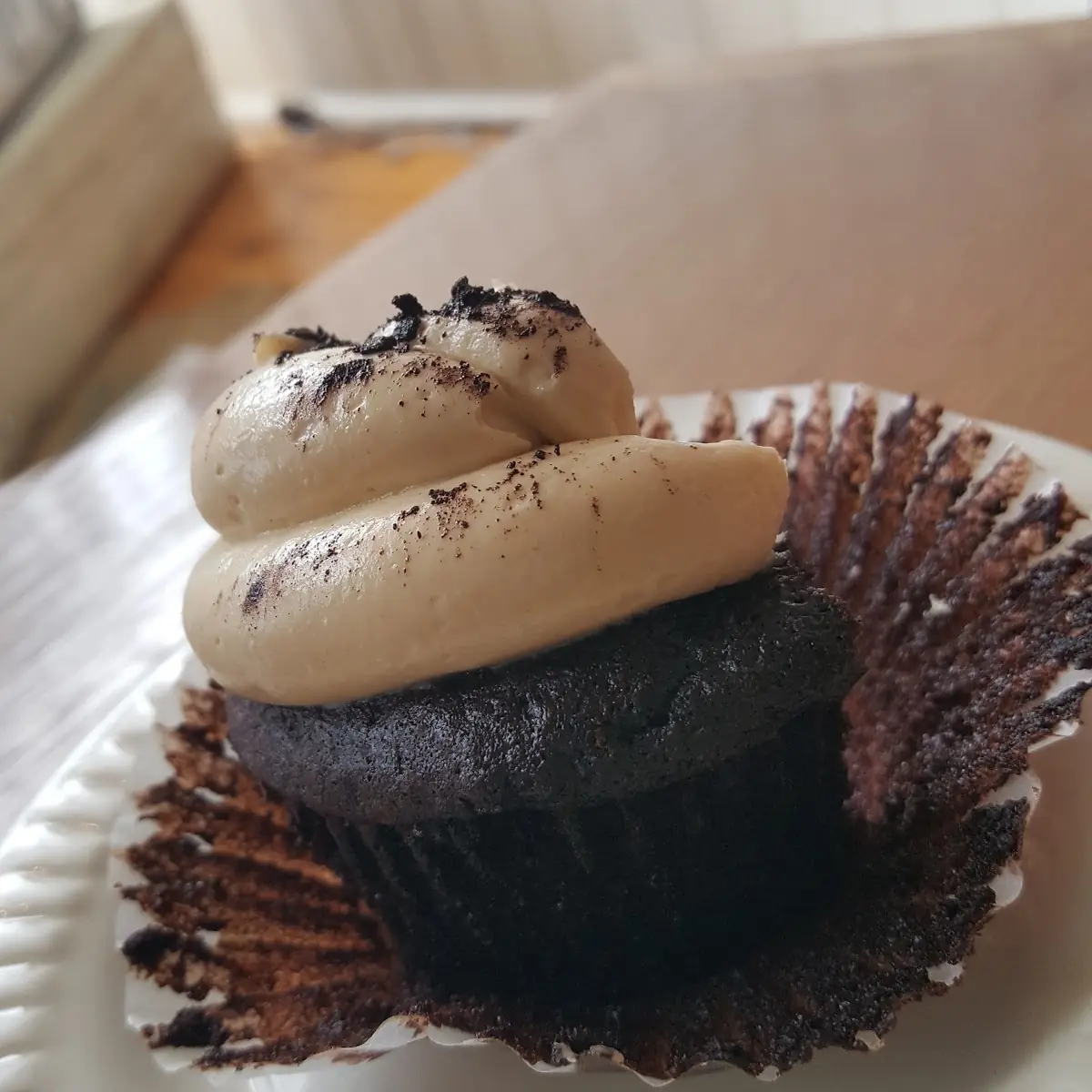 Chocolate Peanut Butter Cupcakes