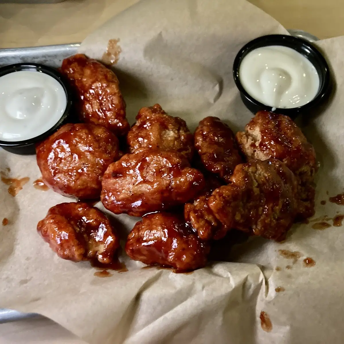 Chicken Wings with Fries
