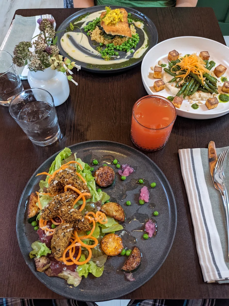 Highlights, Lupin Dining & Pantry