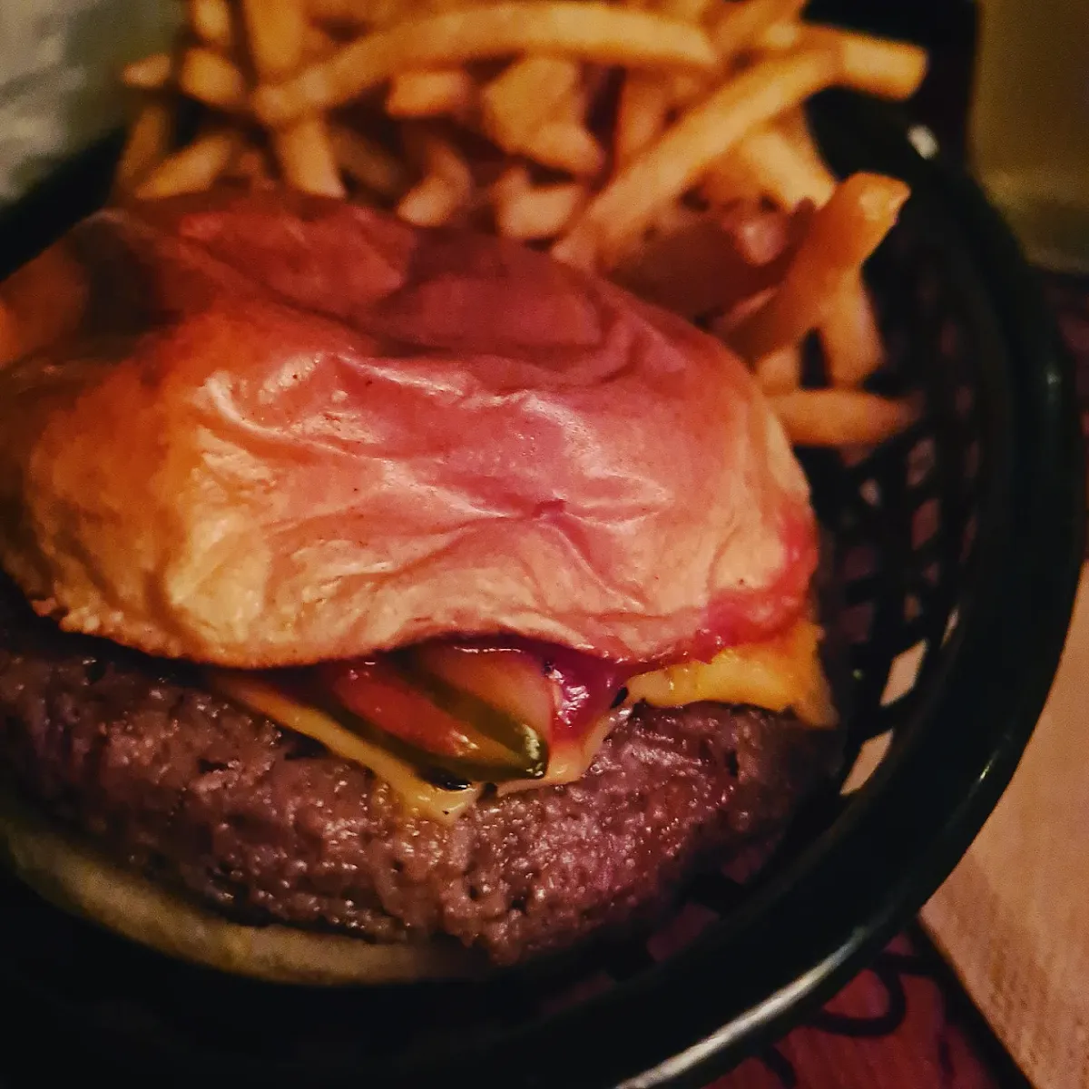 Vegan Cheeseburger, Mary's Castle Hill