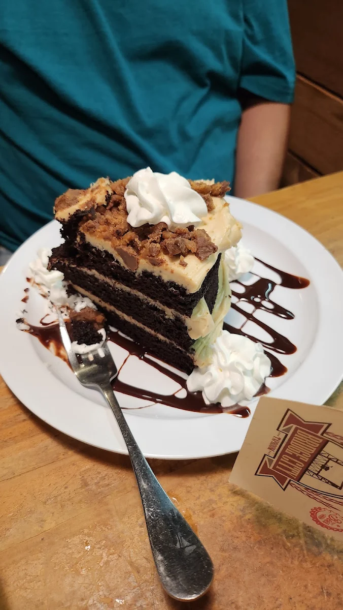 Resse's Peanut Butter Cup Cake