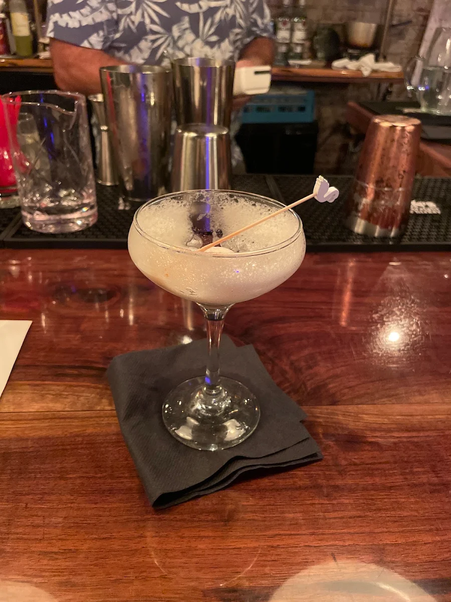 Gin Martini with Lemon Twist