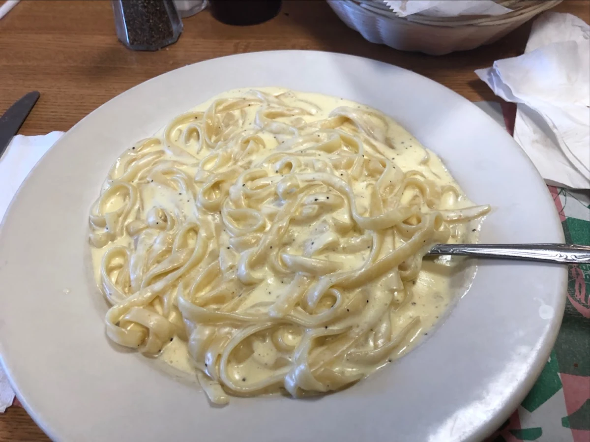 Fettuccine Alfredo