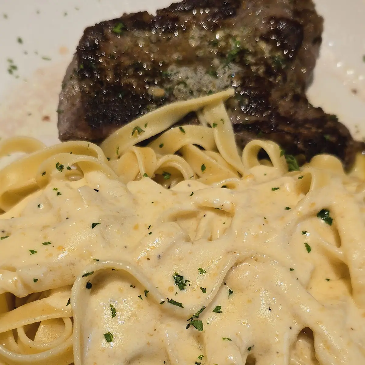 Steak Gorgonzola Alfredo