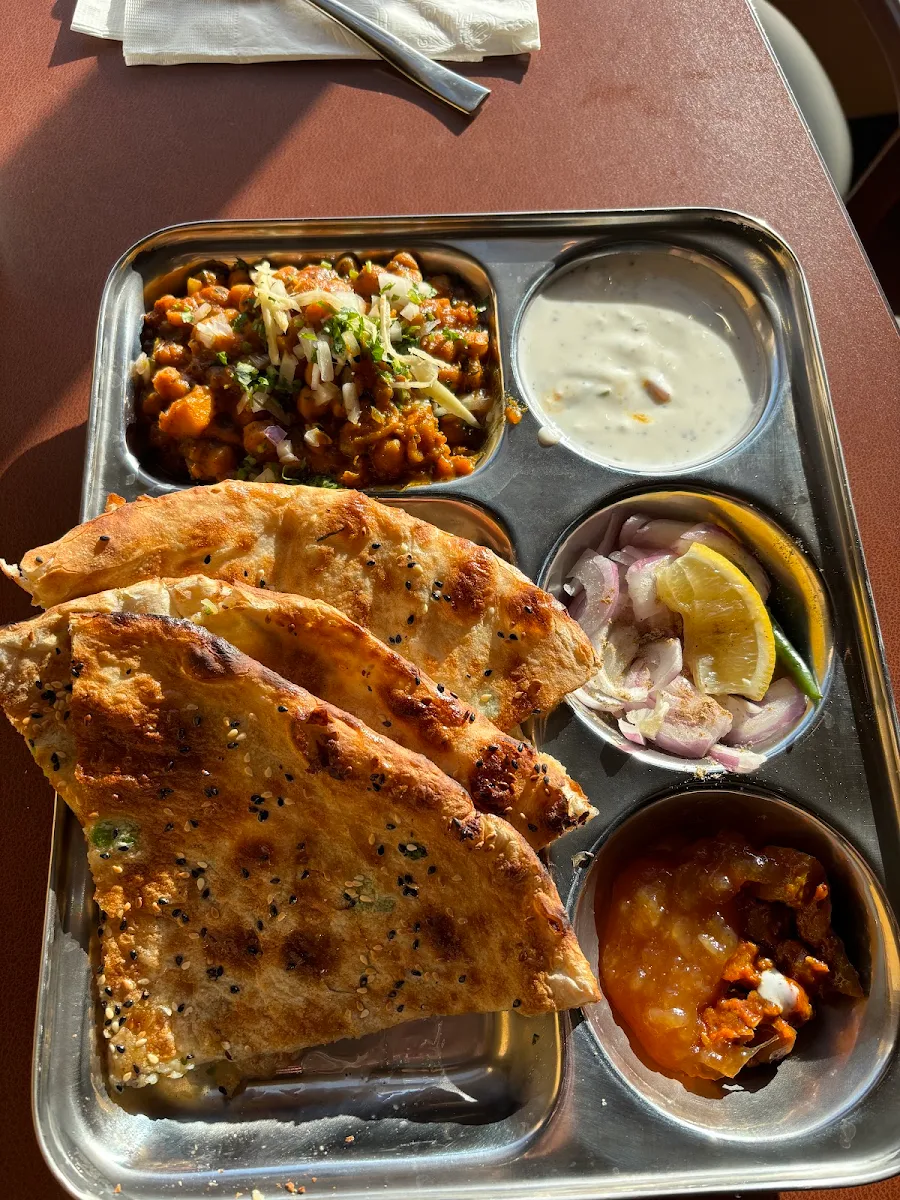 Amritsari Kulcha Thali