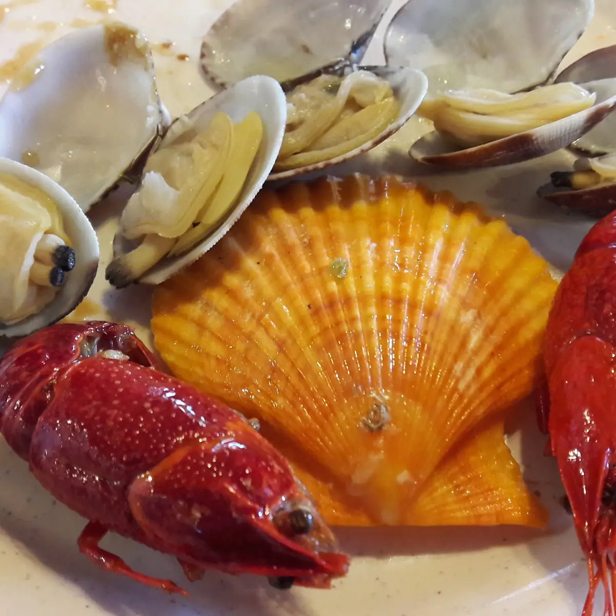 Steamed Seafood Combination