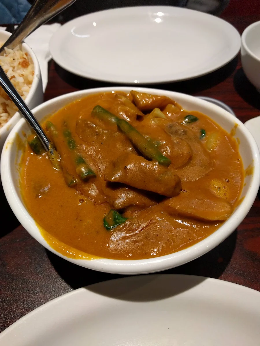 Chicken Karekare, Kumare Restaurant and Bakery