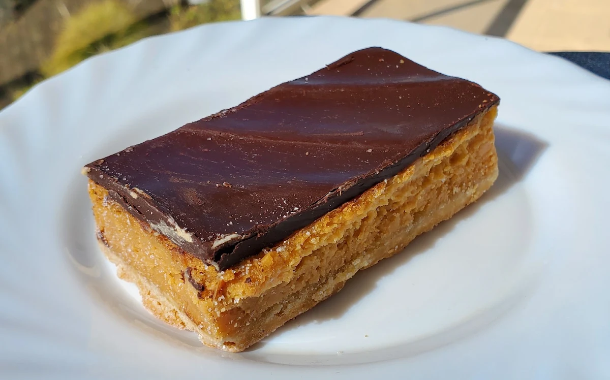 Caramel Slice