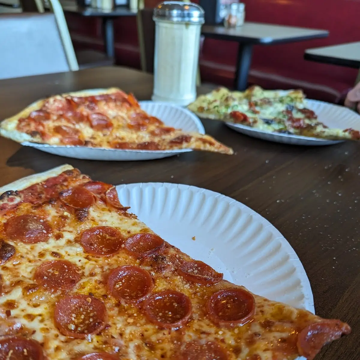 Large Pepperoni Pizza with Thin Crust