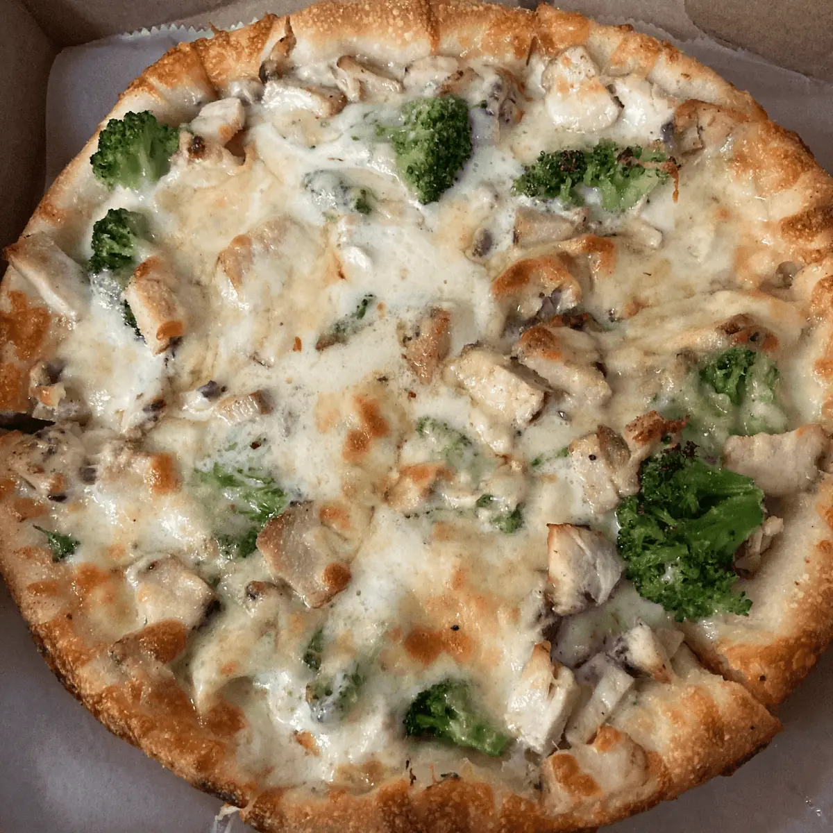 Chicken Broccoli Alfredo Pizza