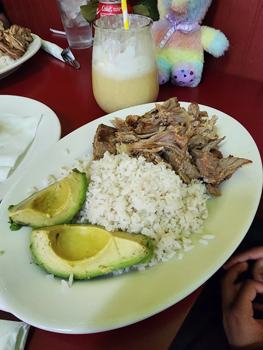 Pern Y Arroz Blanco