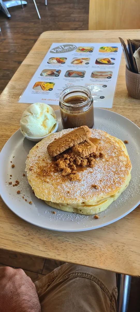 Biscotti Fluffy Pancakes, Valley Coffee
