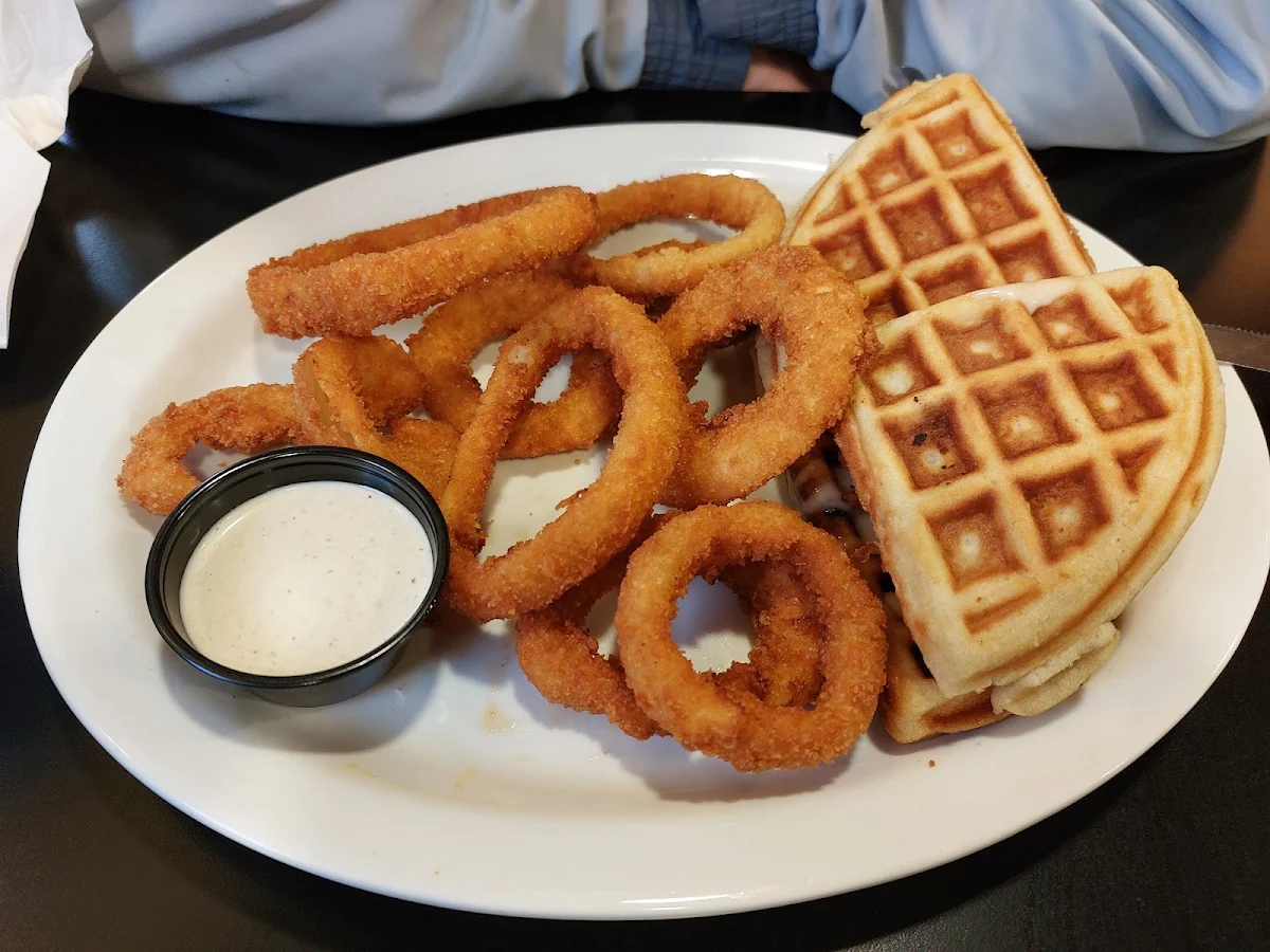 Chicken and Waffles Withe Onion Rings, The Appleseed Modern Diner