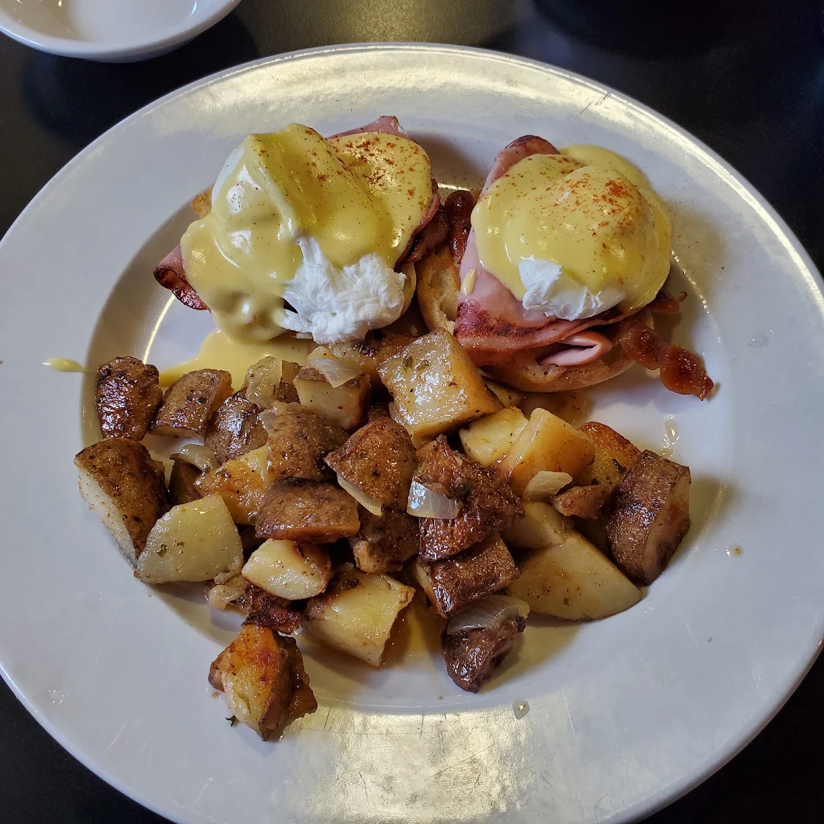 Eggs Benedict, The Appleseed Modern Diner