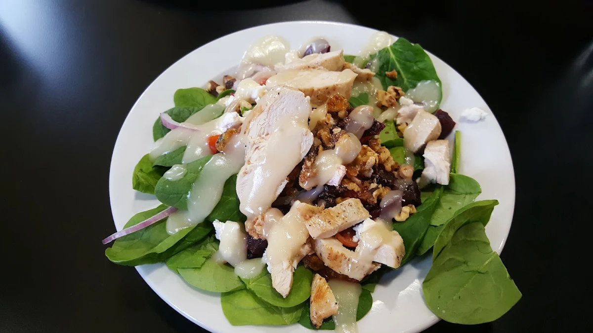 Spinach and Beet Salad with Chicken, The Appleseed Modern Diner