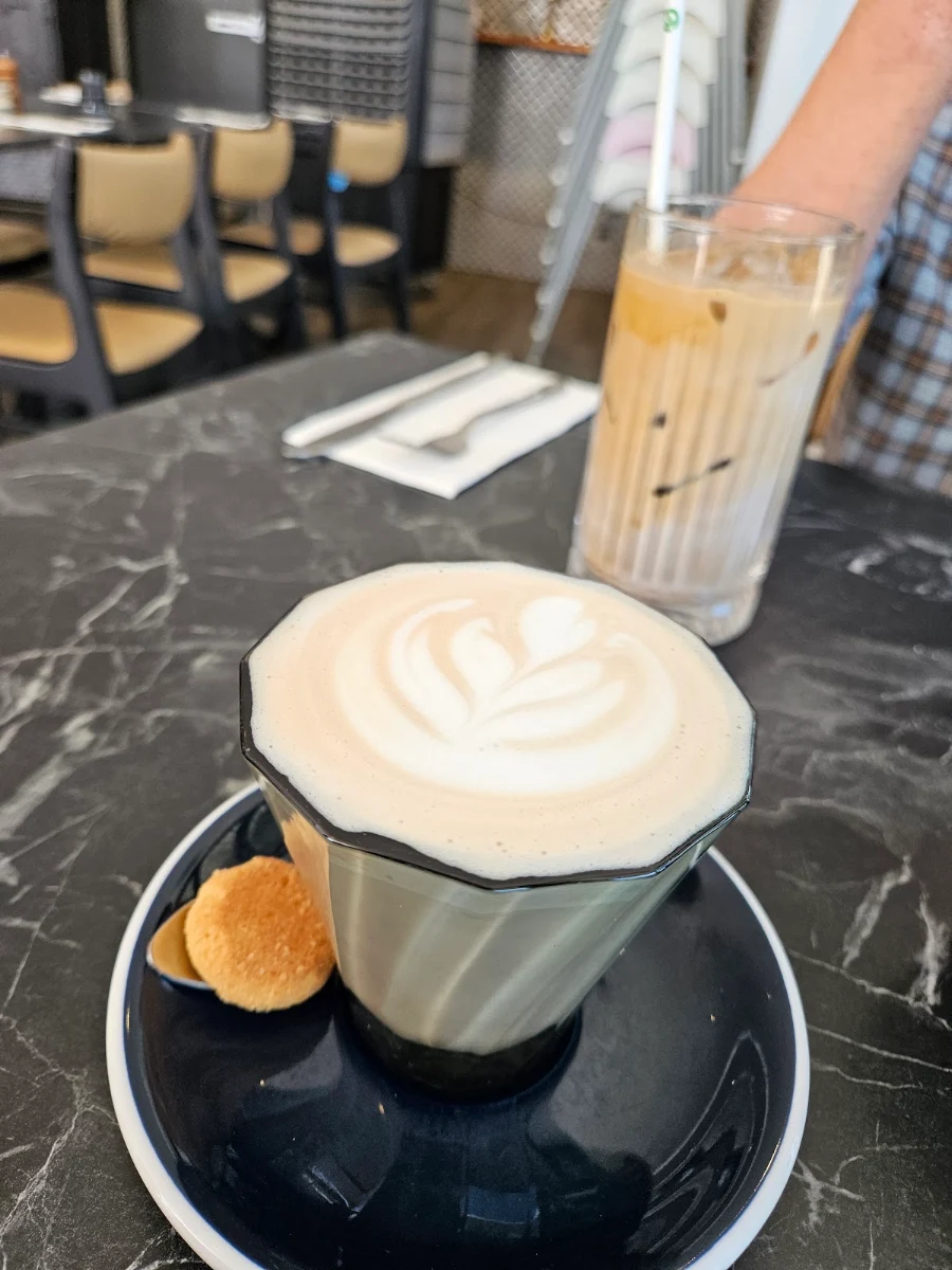 Chai Latte, The Partisan