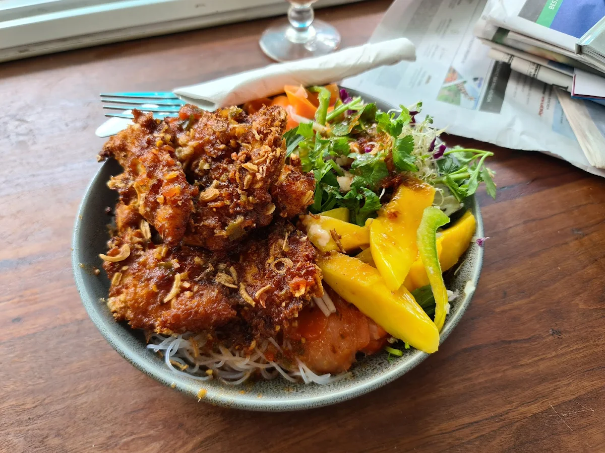 Chicken Noodle Bowl, Kembali Cafe