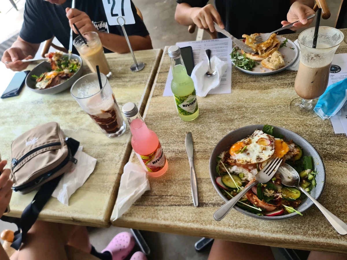Nasi Goreng, Kembali Cafe