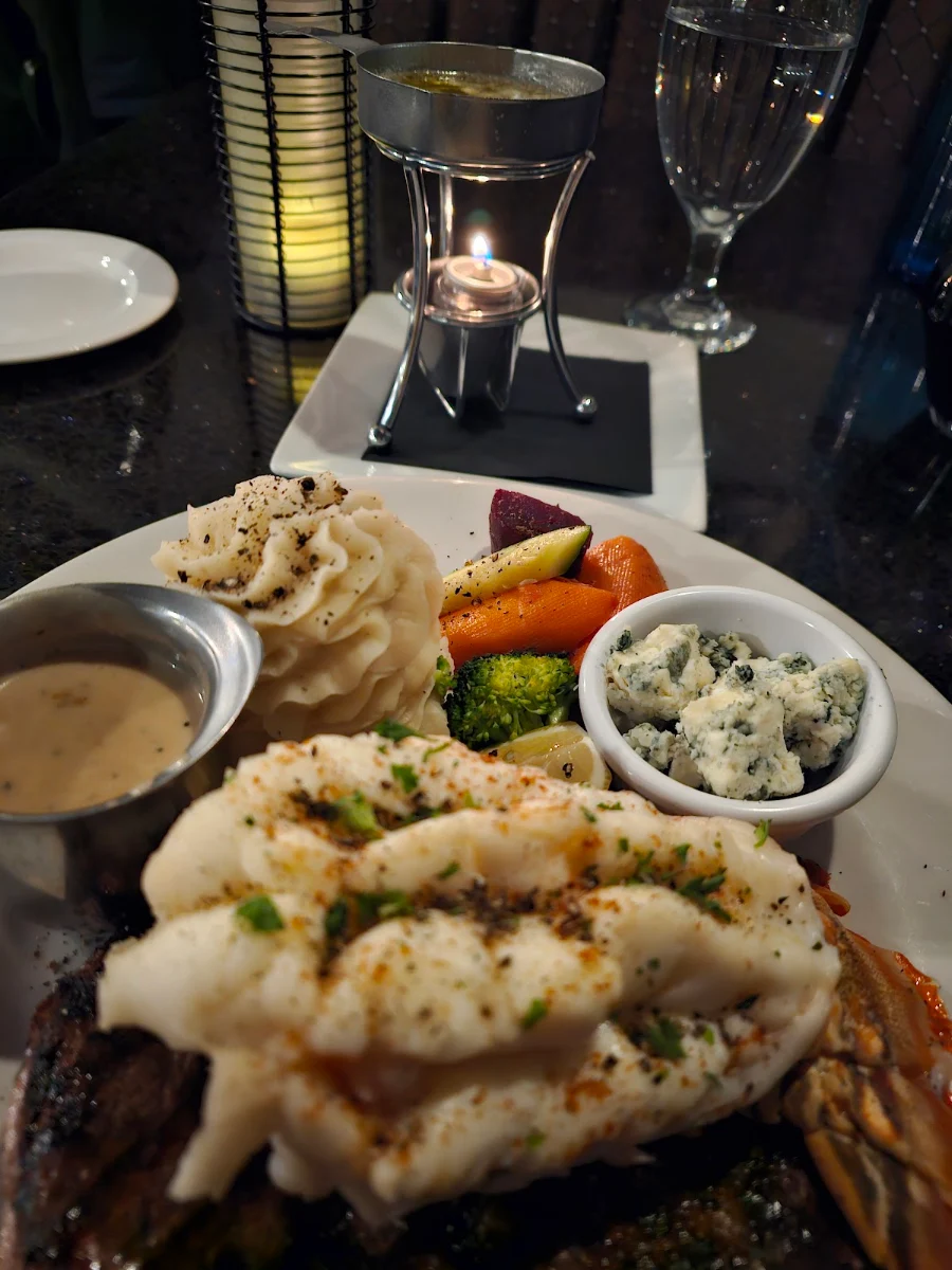 Steak and Lobster, Cut Casual Steak & Tap