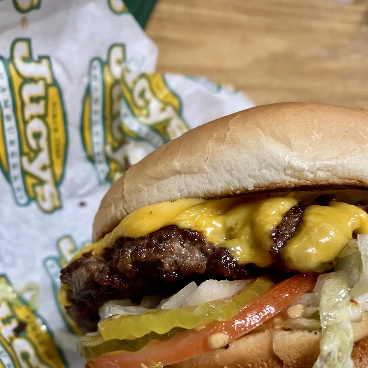 Juicy Cheeseburger Loaded with Avocado