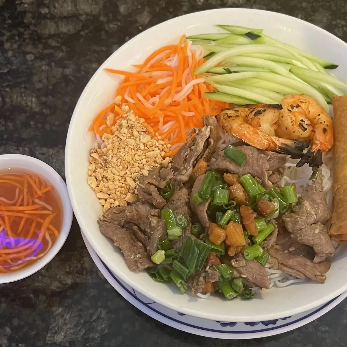 Bùn Tôm Thịt Nướng