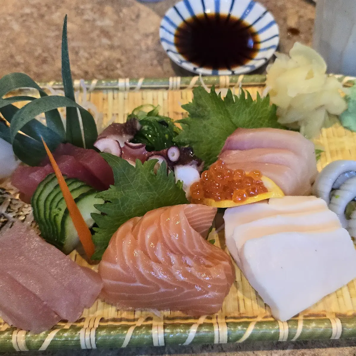 Deluxe Sashimi Platter