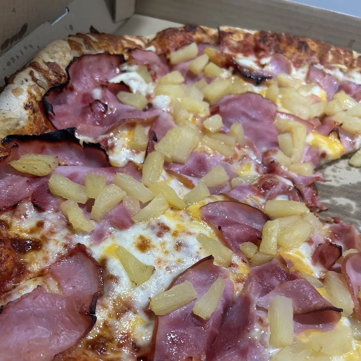 Hawaiian Pizza