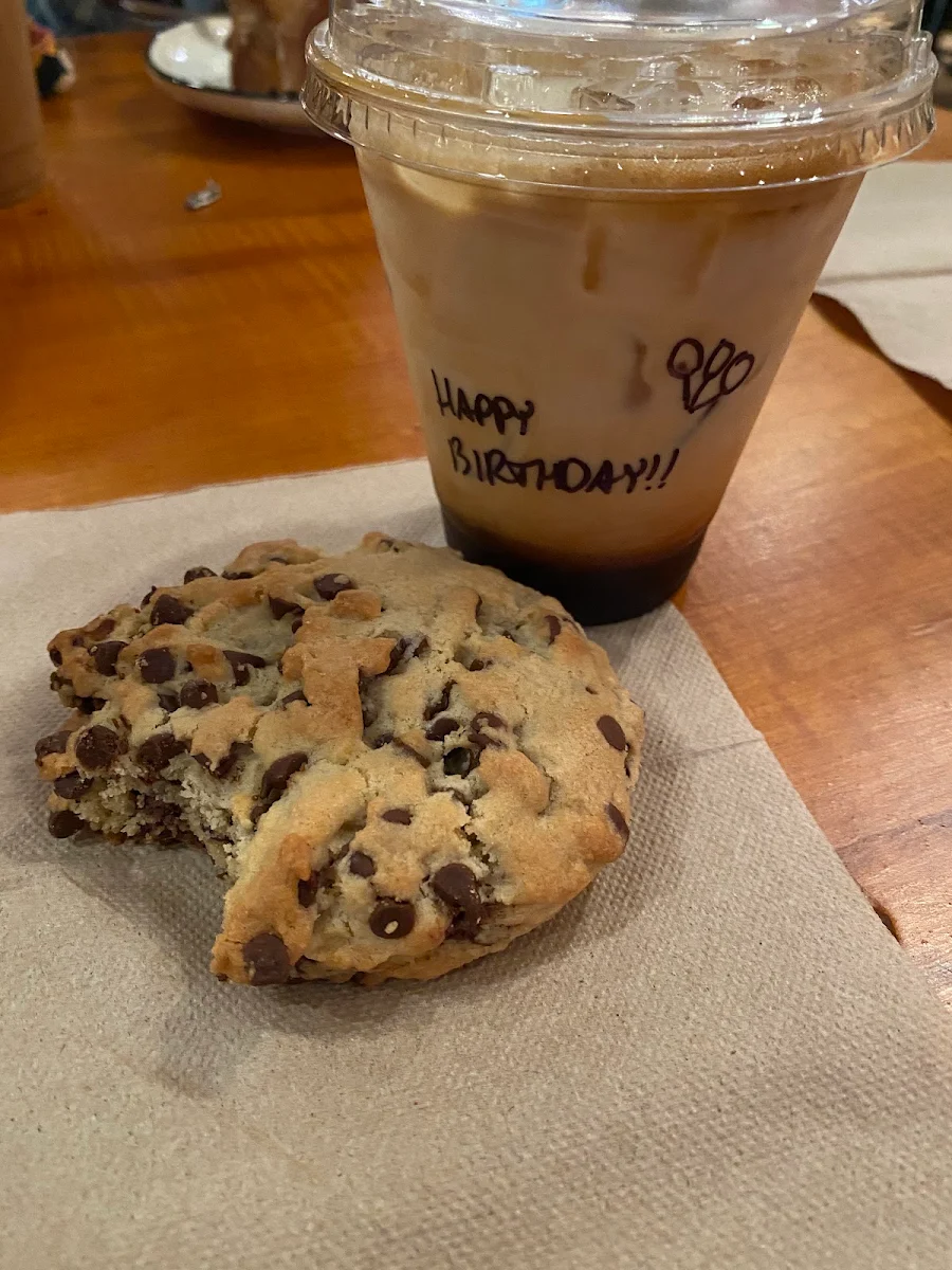 Chocolate Chip Cookie