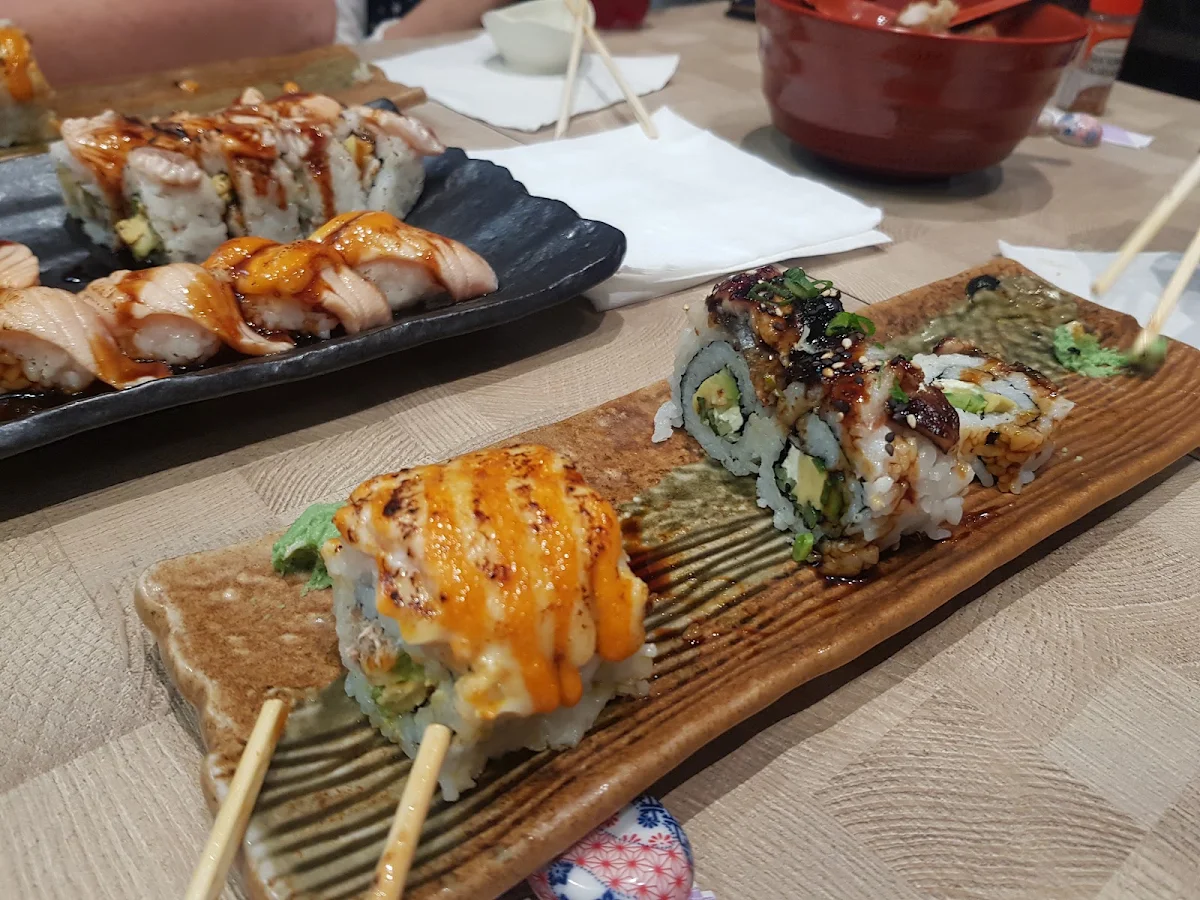 Aburi Salmon Spicy Miso Roll
