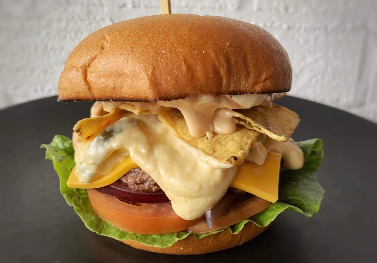 Cheeseburger, Ministry Cafe