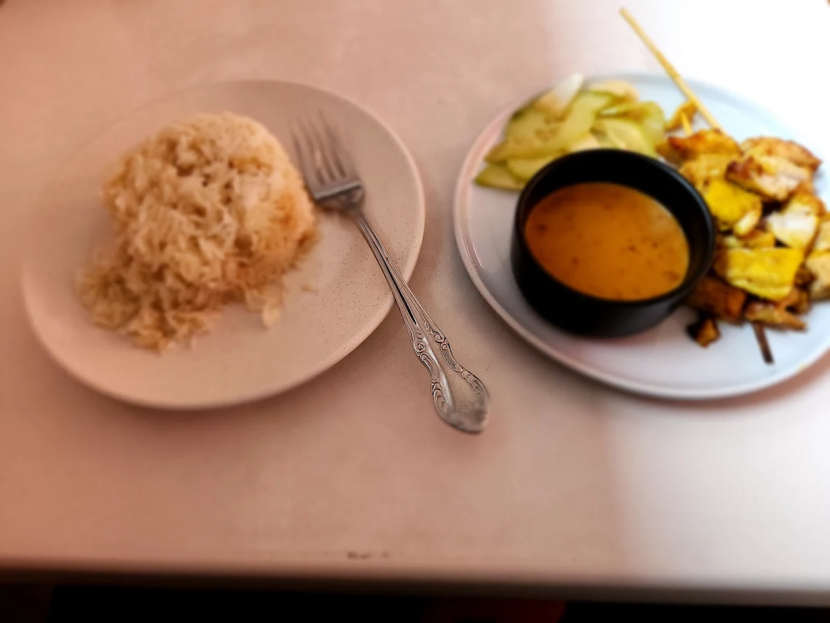 Satay Chicken, Miss Malay