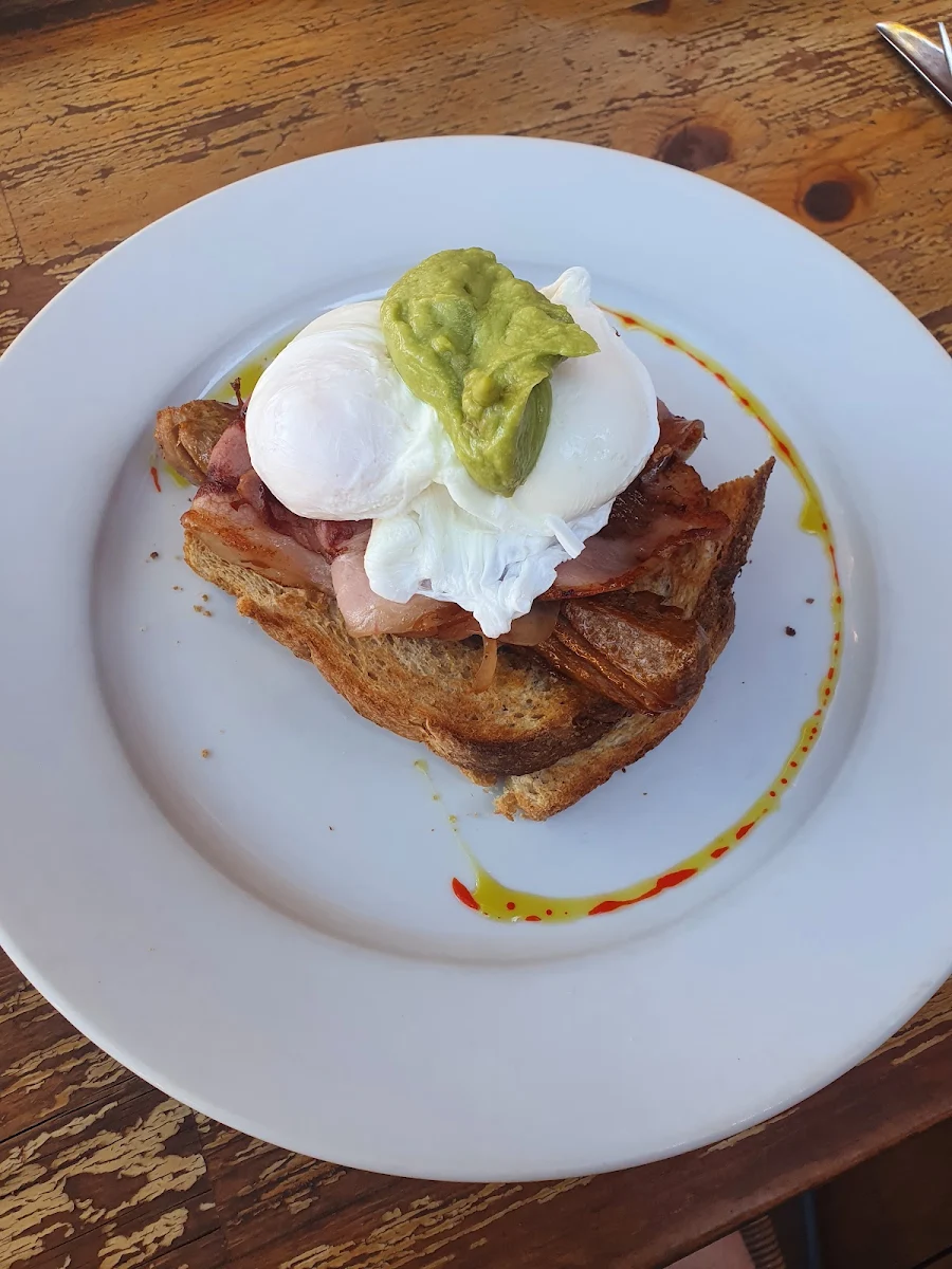 Bacon Poached Egg and Avocado Toast