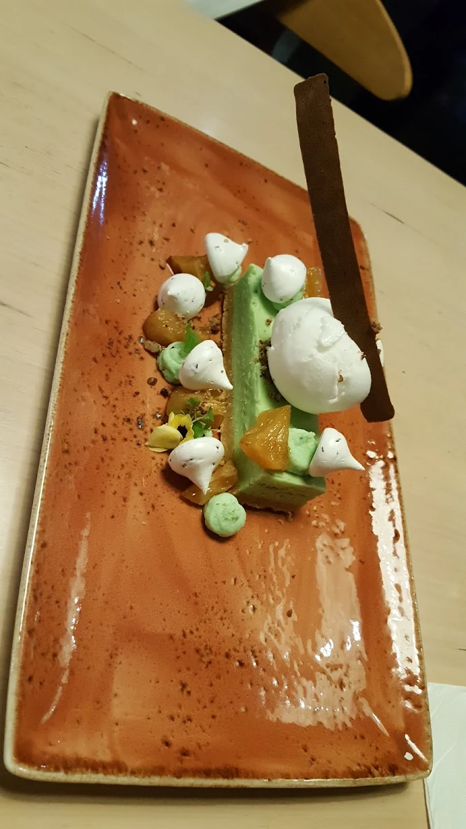 Lime Cheesecake, Mr Hobson