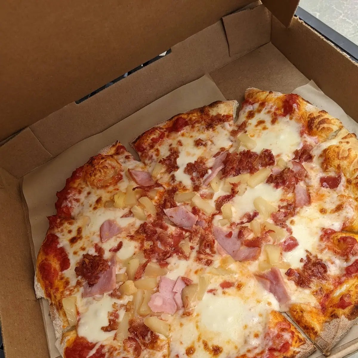 Hawaiian Pizza
