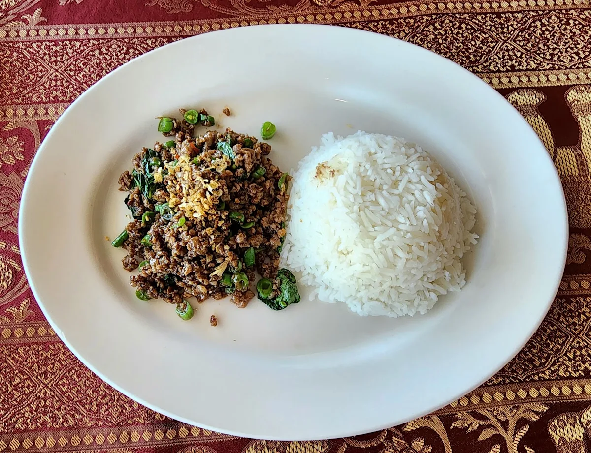 Thai Basil w Beef, Thai Esarn @ Bayswater