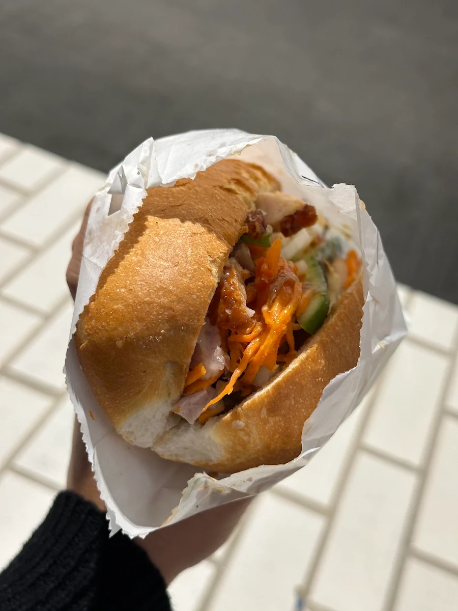 BBQ Pork Roll, Marrickville Pork Roll Victoria Cross